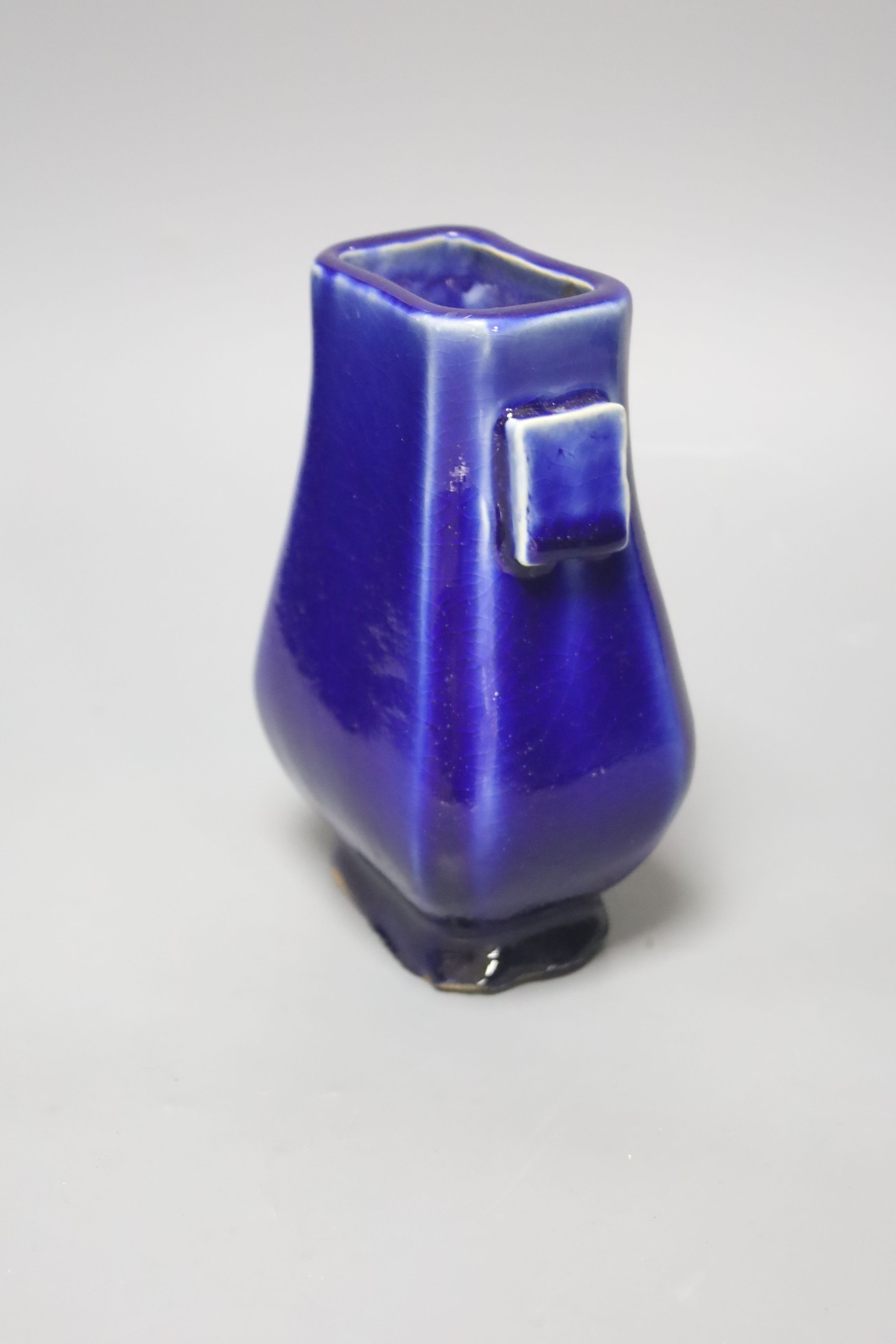 A Chinese blue glazed vase, height 17cm